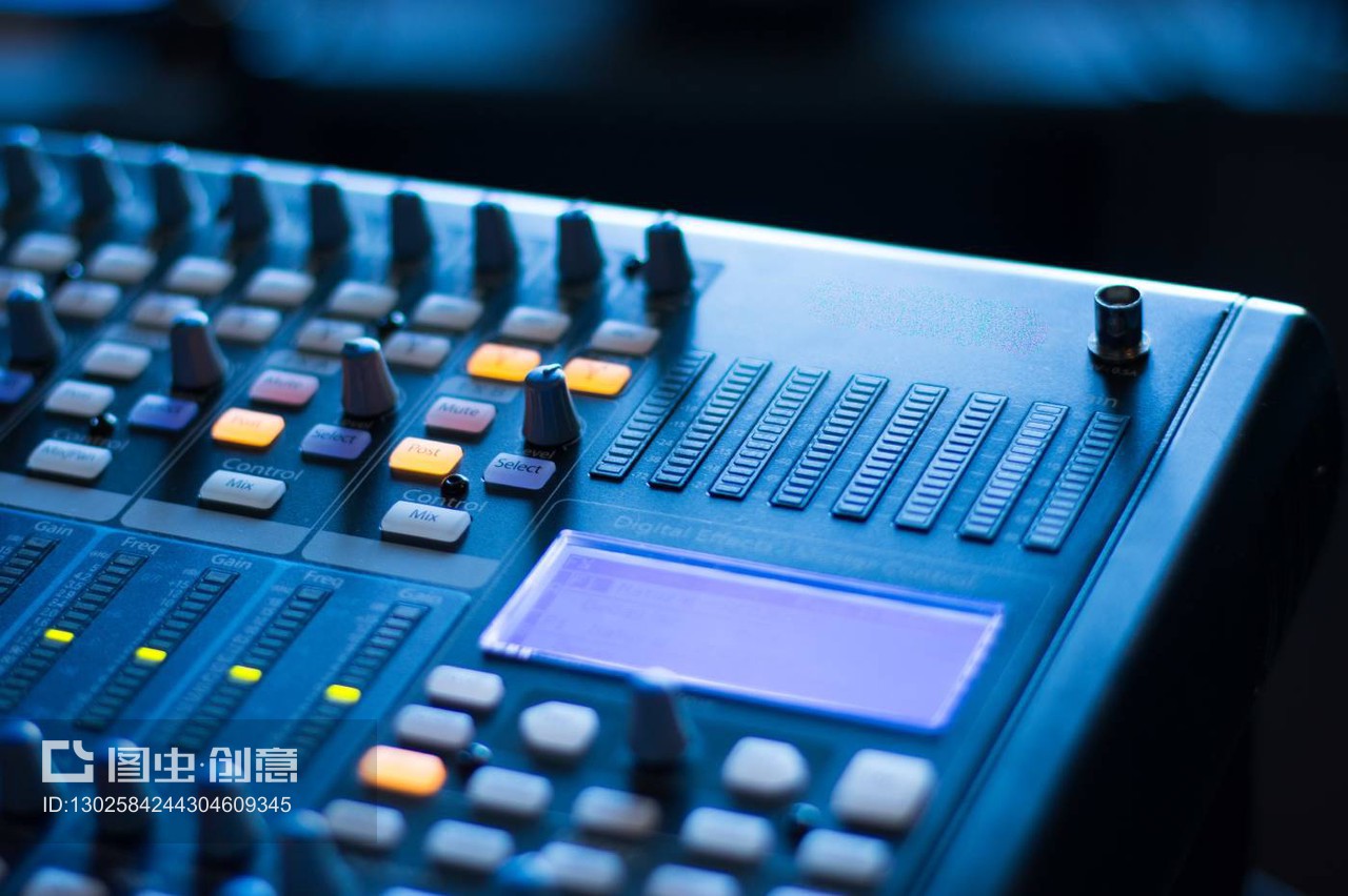 錄音室調音臺:專業音樂制作